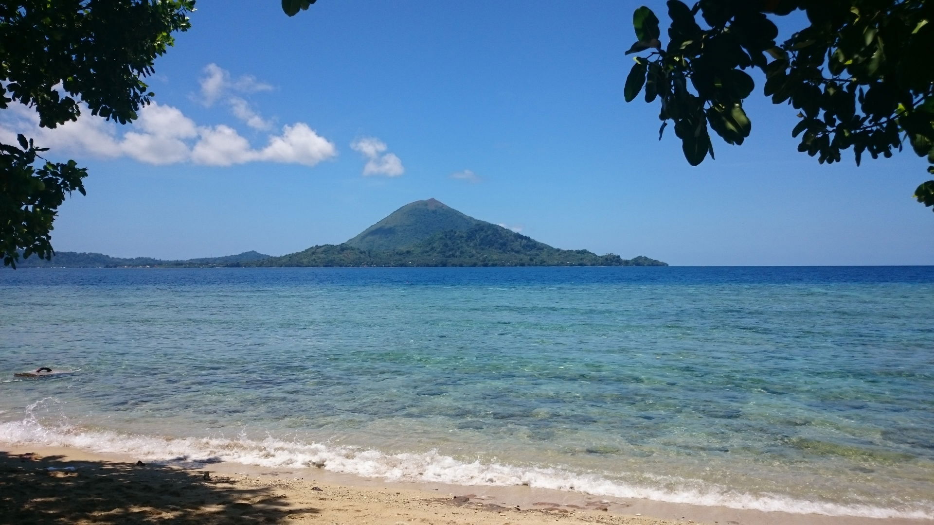 View on vulcano Api from Pulau Banda Pisang