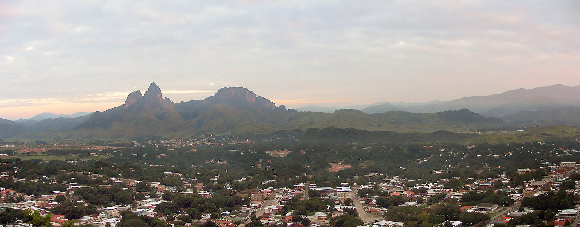 Panorama of San Juan de los Morros. Color corrected, and sharpe…