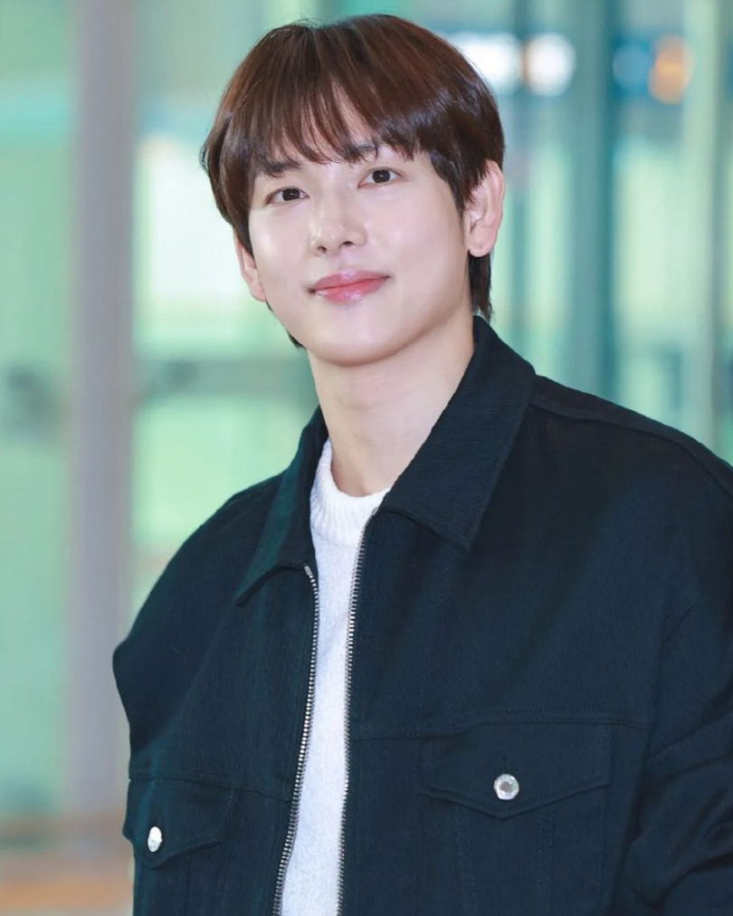 Yim Siwan departure from Incheon Airport, 10 March 2003