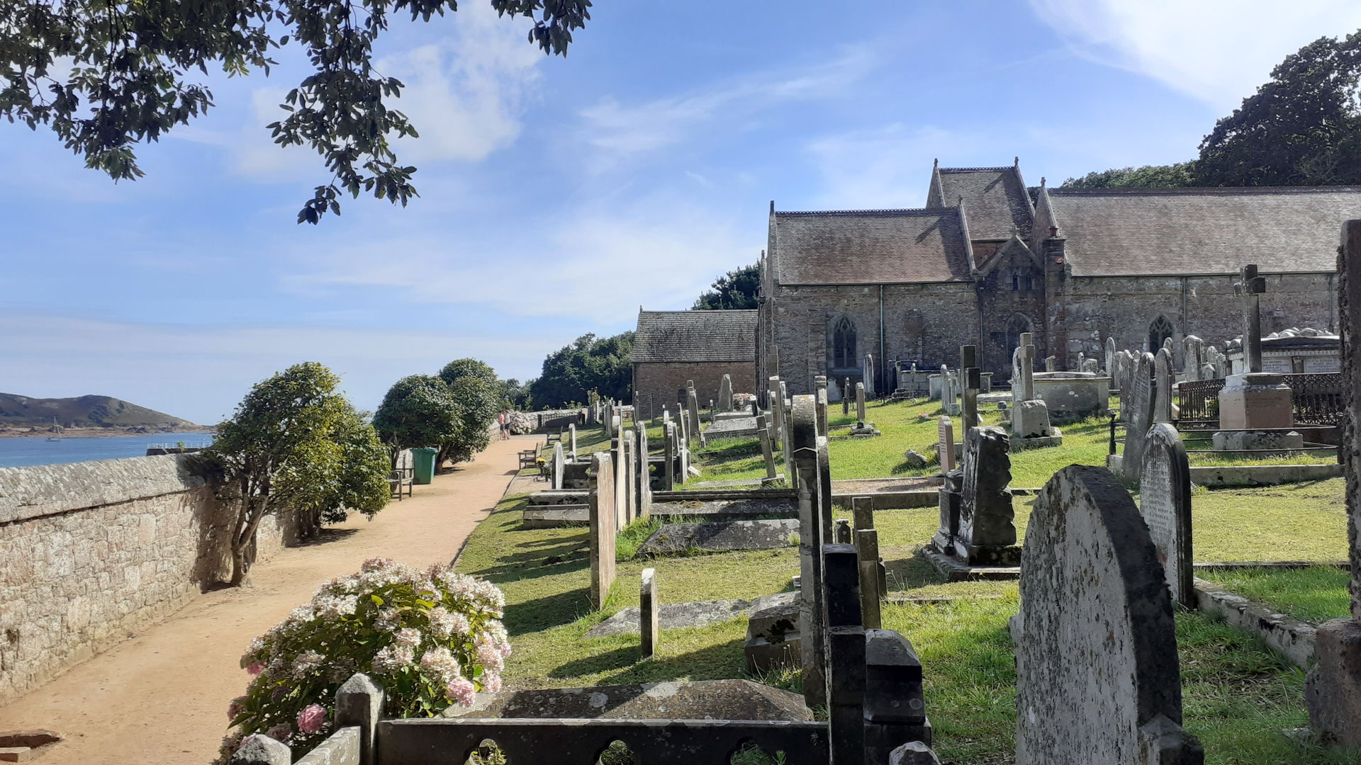 Eglise et cimetière de St Brelade, à Jersey, où se trouve la to…
