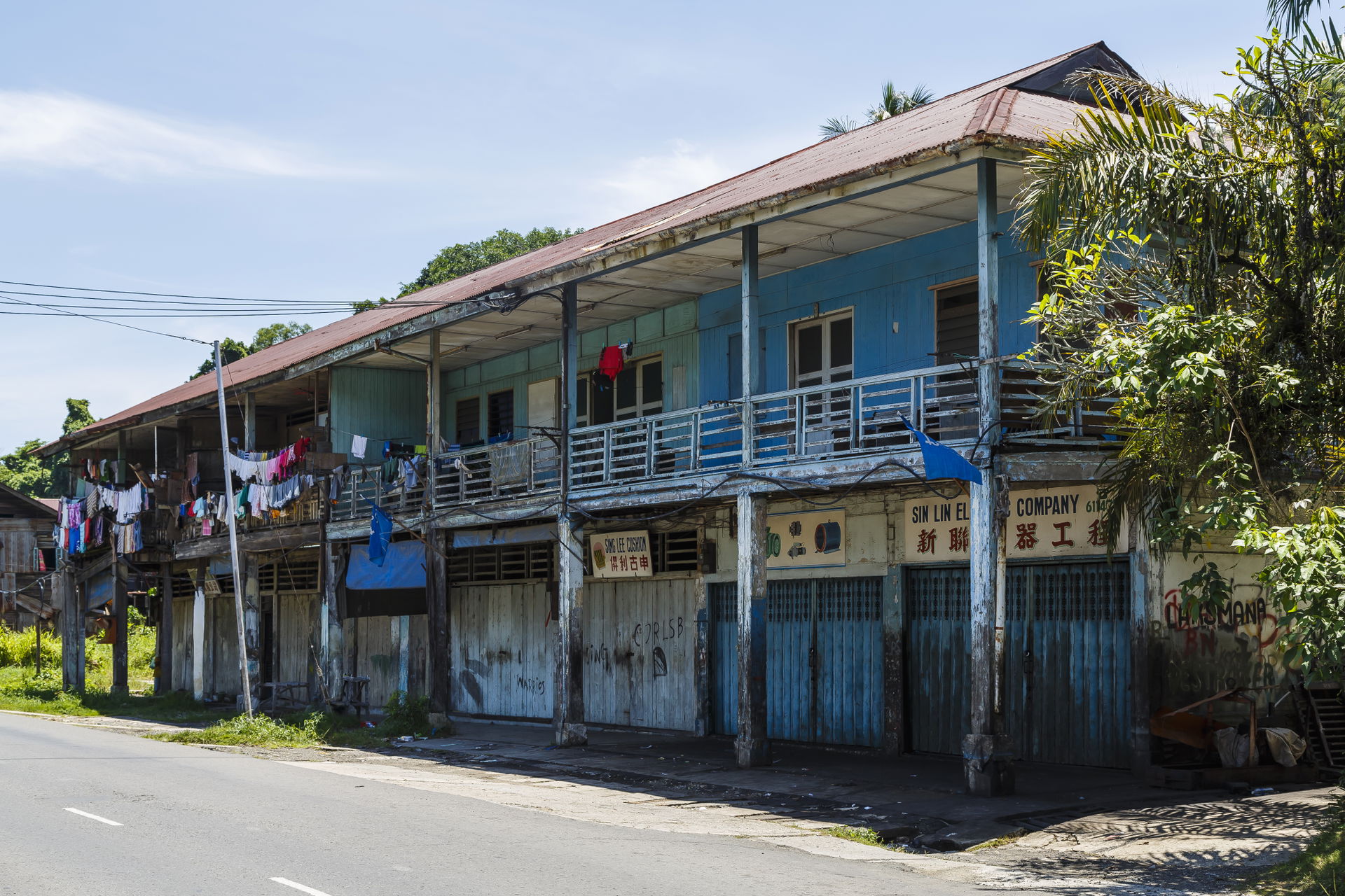 Sandakan, Sabah: Old shop row in colonial style at Jalan Leila …