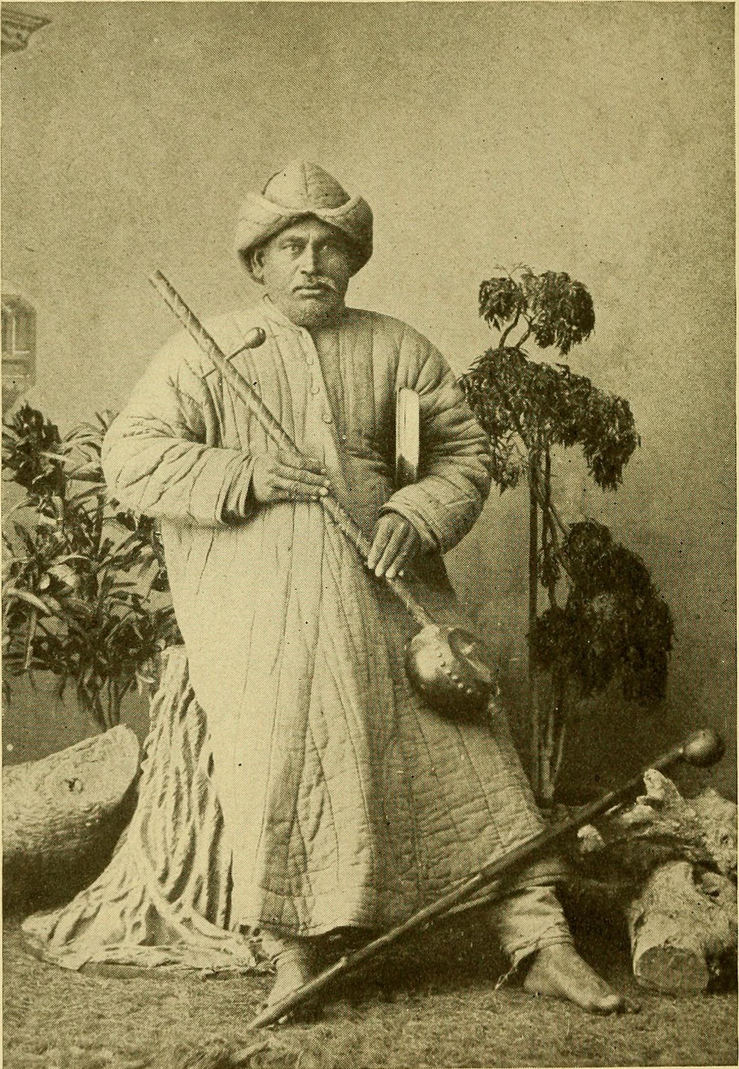 Identifier: glimpseofindiabe1909swai (find matches)
Title: A gl…