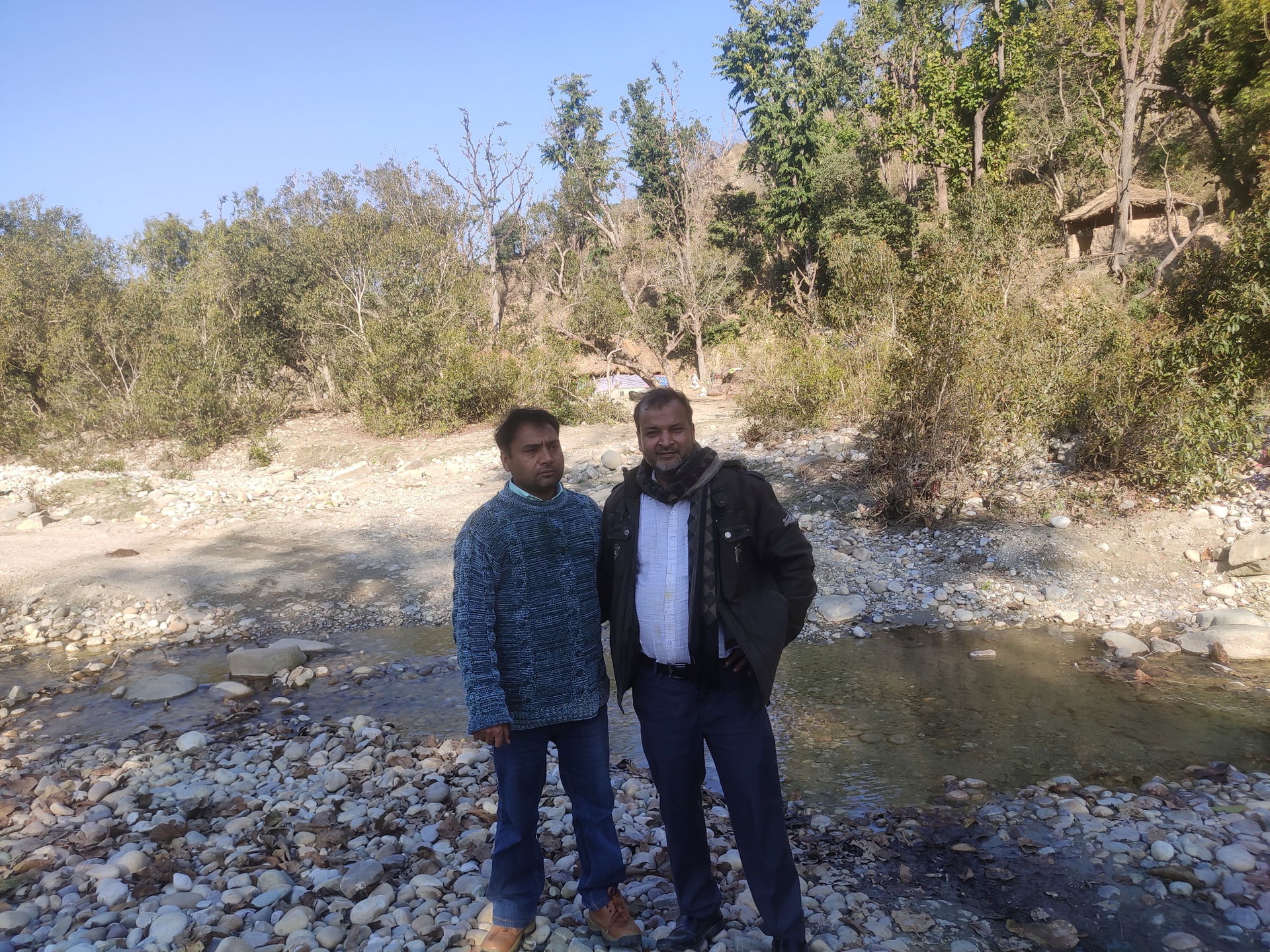 परियोजना स्थल के सर्वेक्षण के दौरान