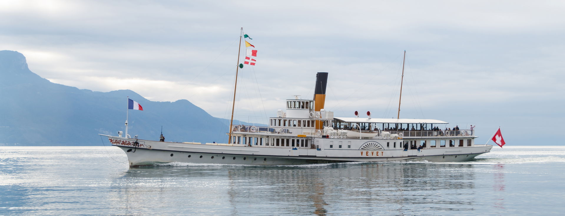 "Vevey", side-wheel steamer "Belle Epoque", built 1910 by Sulze…