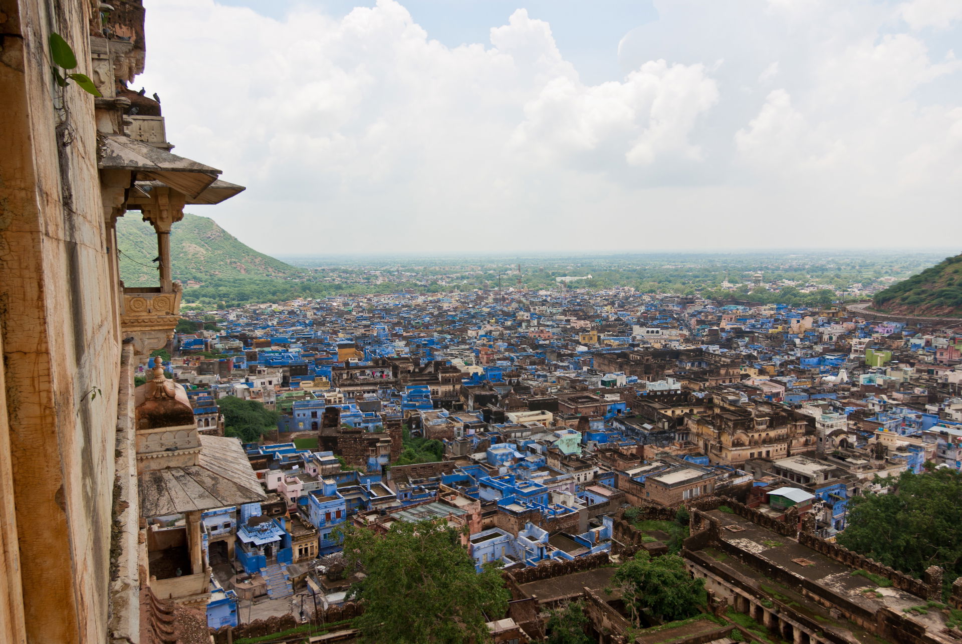 Bundi seen from Garh Palace (facade on the left)
