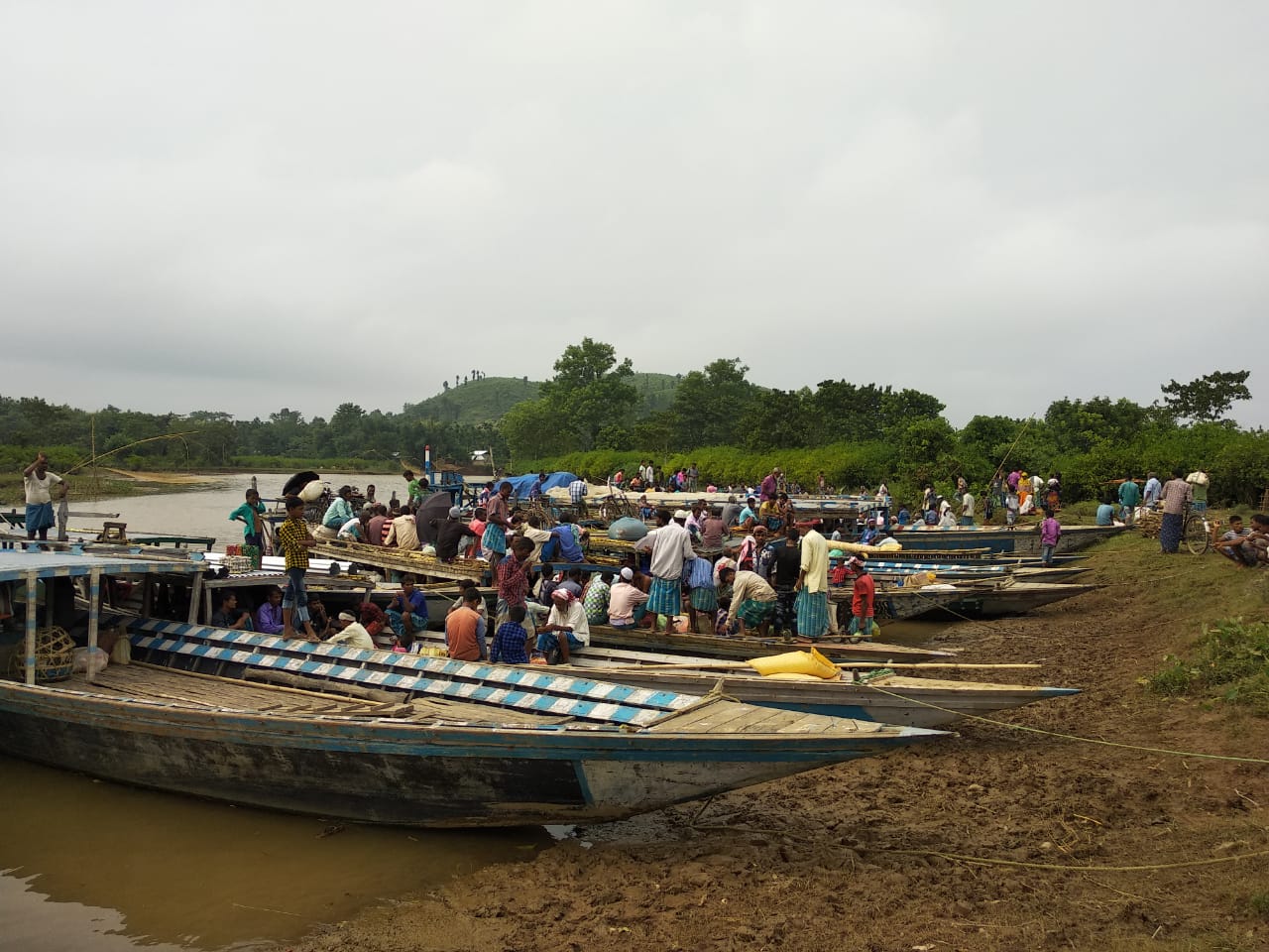 This photo shows the usage of boats and river transport for tra…