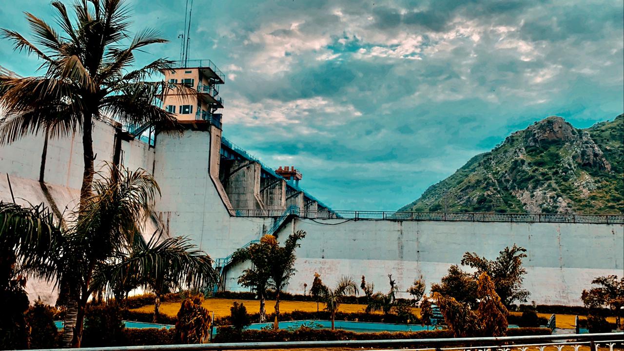 Side View of Bisalpur Dam in Tonk District