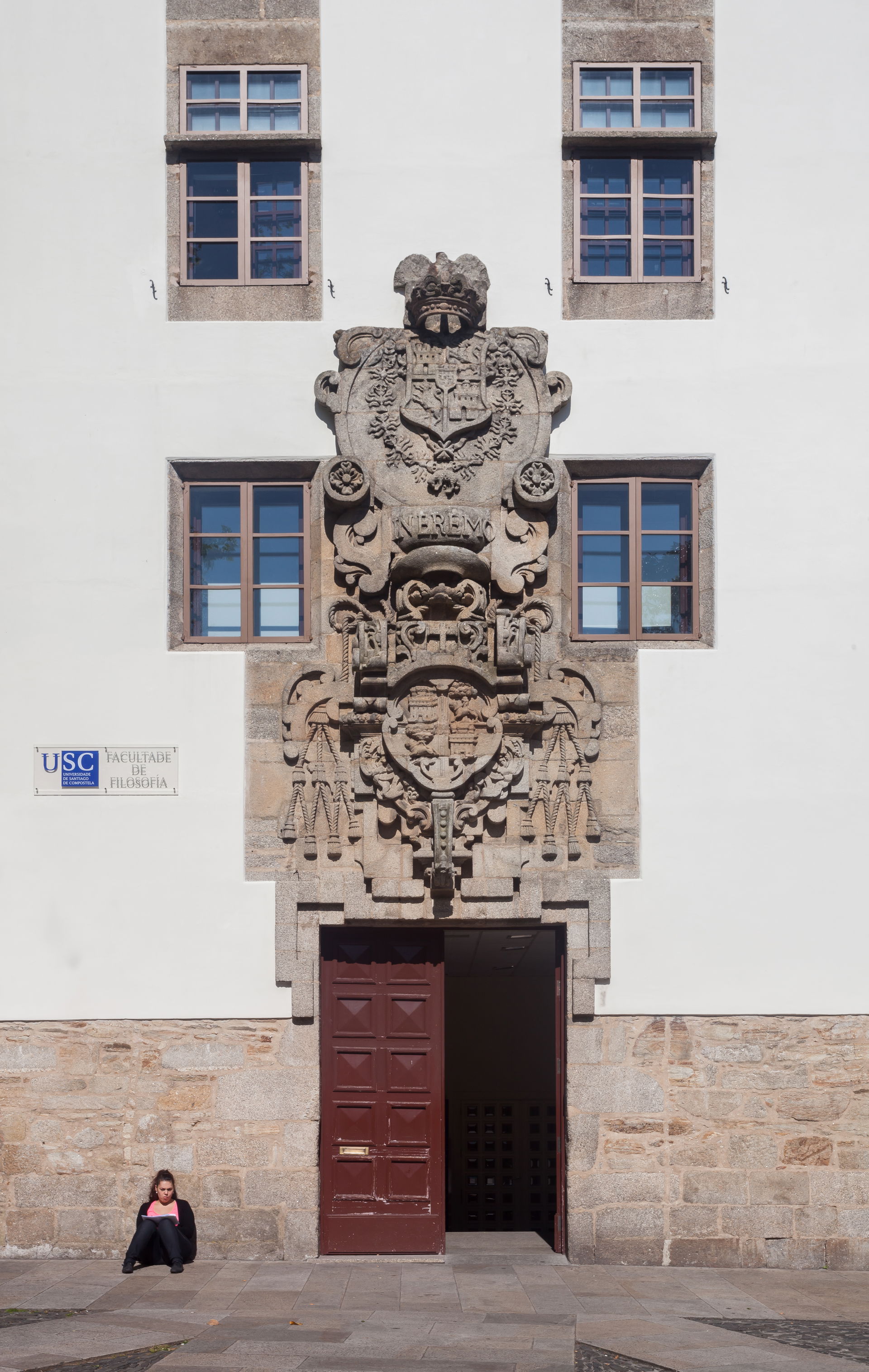 May: Awaiting the academic year ends. Faculty of Philosophy, Un…