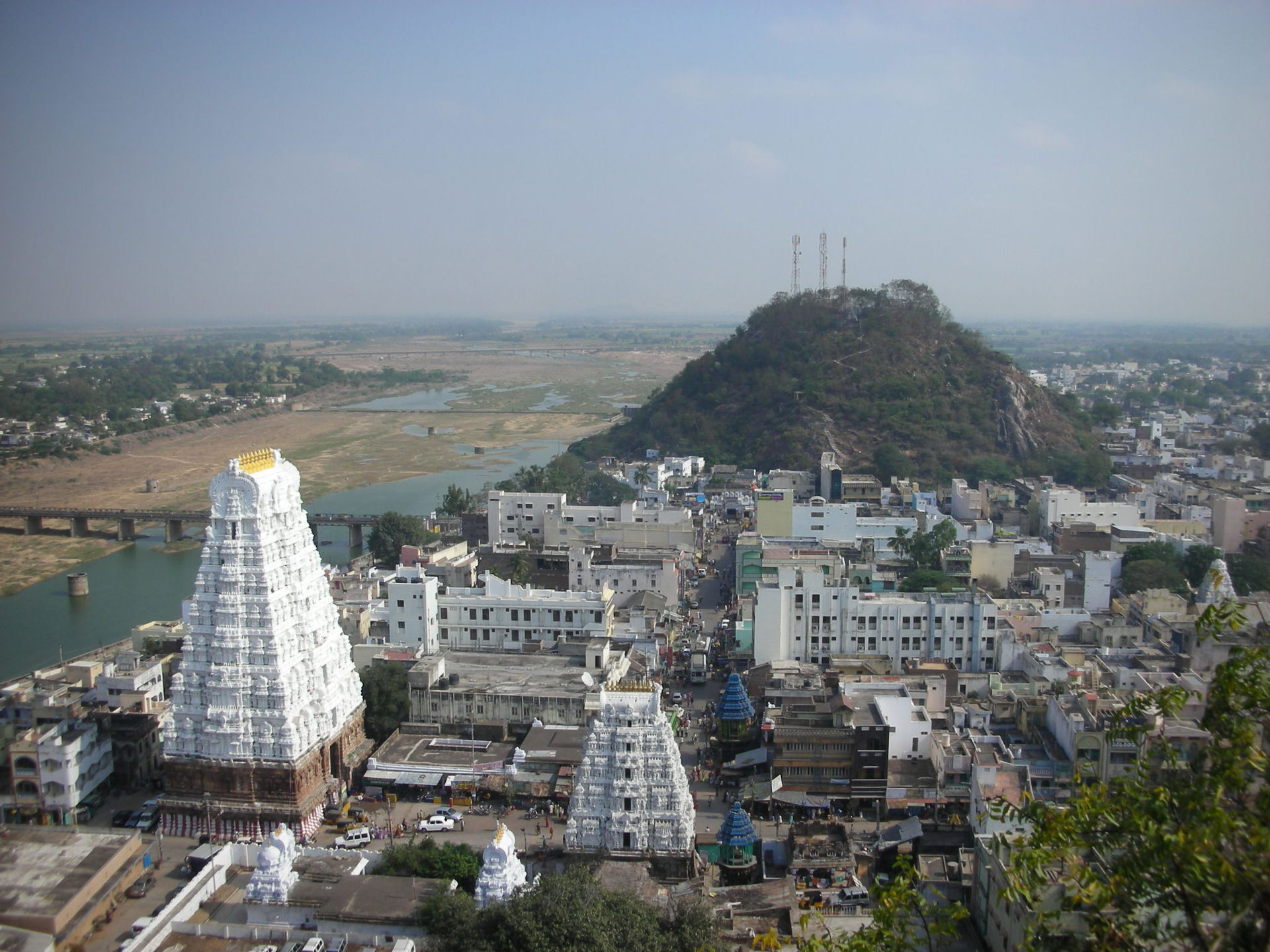 Sri Kala Hasti in Tirupati. White gopuram in the left of the pi…