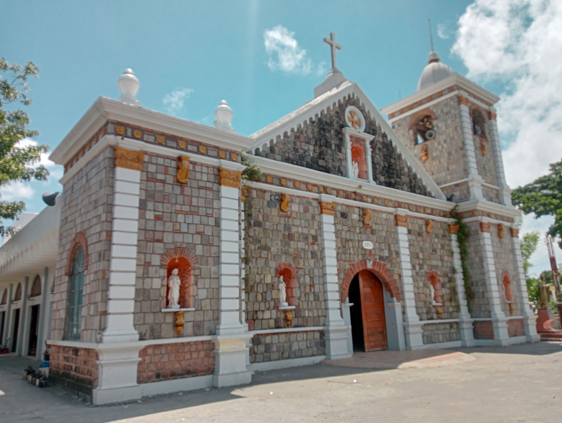 St. Raphael the Archangel Church, Pili, Cam Sur