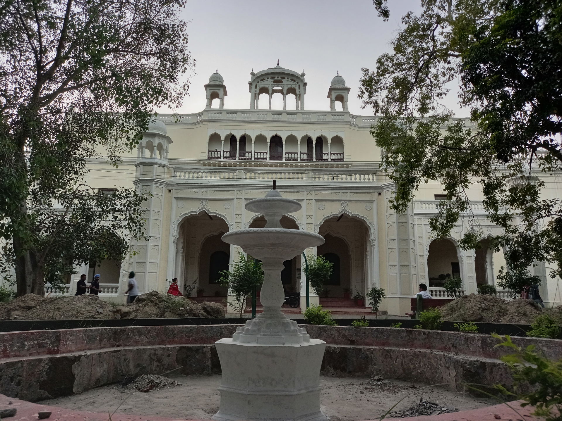 Banasar Bagh Gallery images located at Sangrur