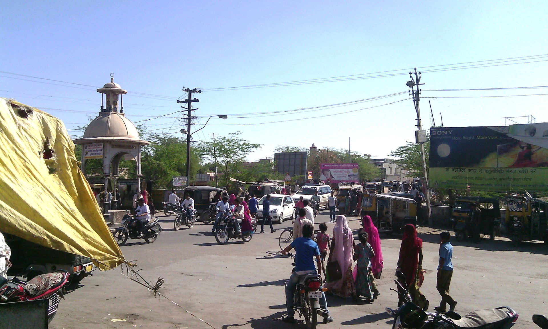प्रथम रेल्वे फाटक पर ट्राफिक जाम