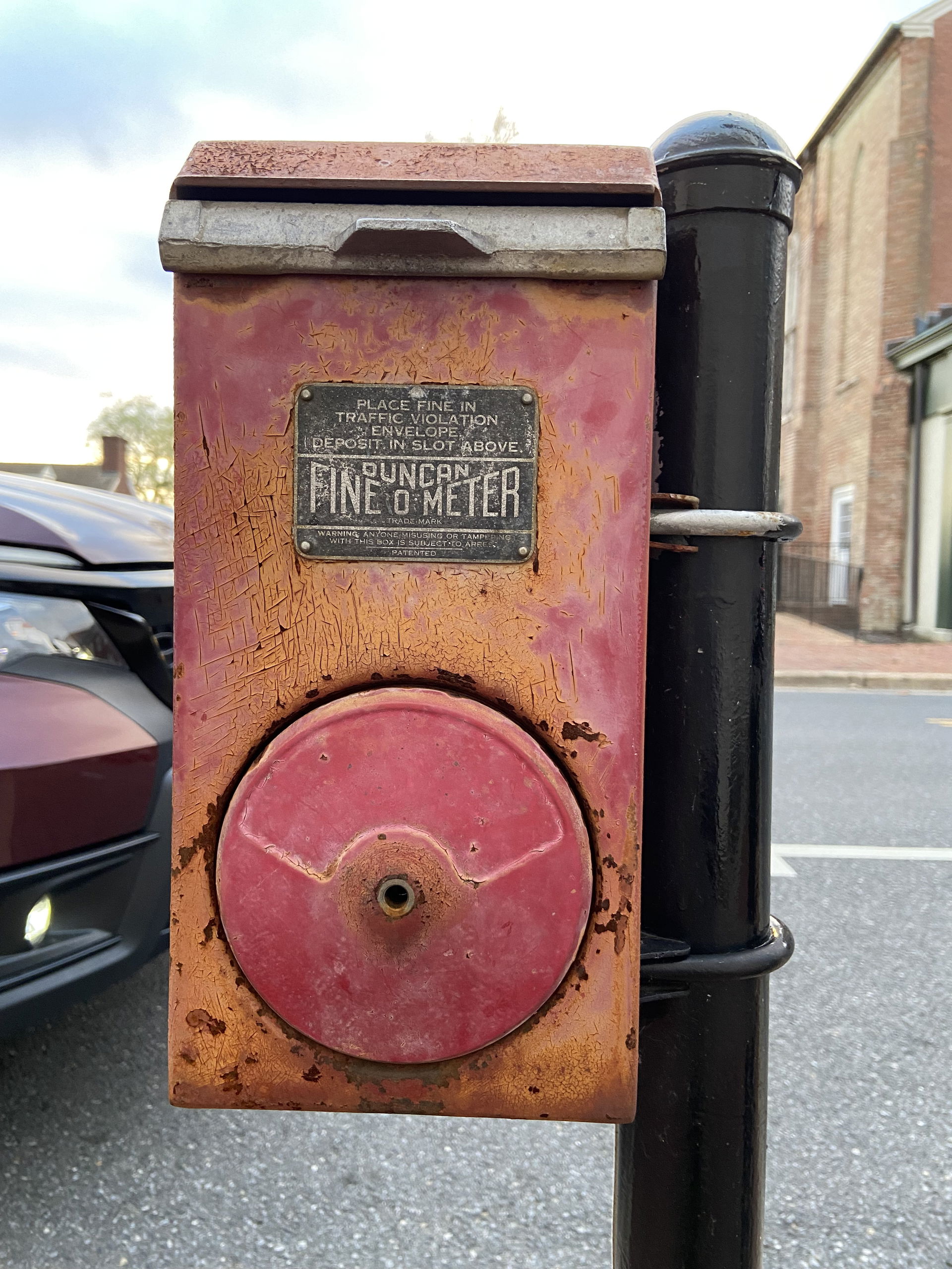 This Duncan Fine-O-Meter is located on Washington Street in the…