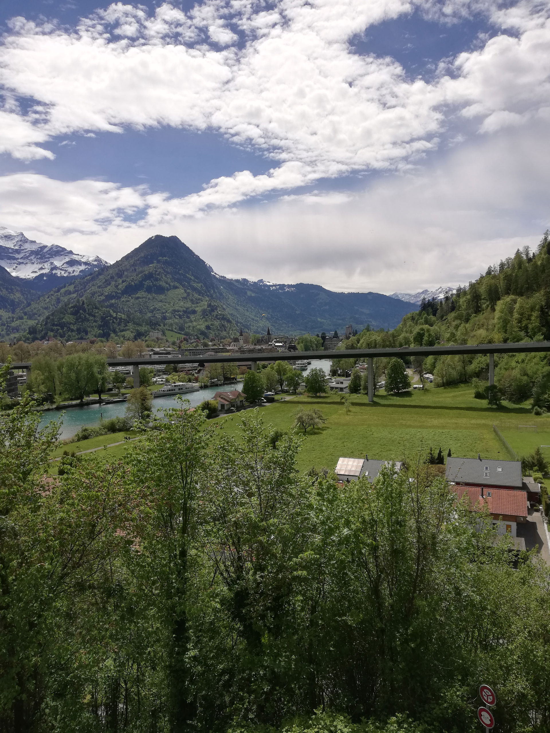 Goldswil-Viadukt Panorama von Goldswil aus in Richtung Interlak…