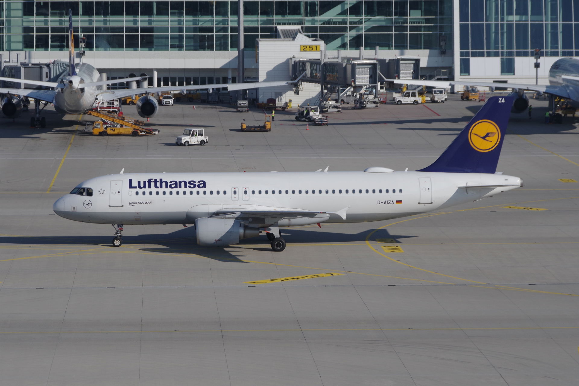 Airbus A320-214 (c/n 4097, D-AIZA) of Lufthansa marked ´Trier´ …