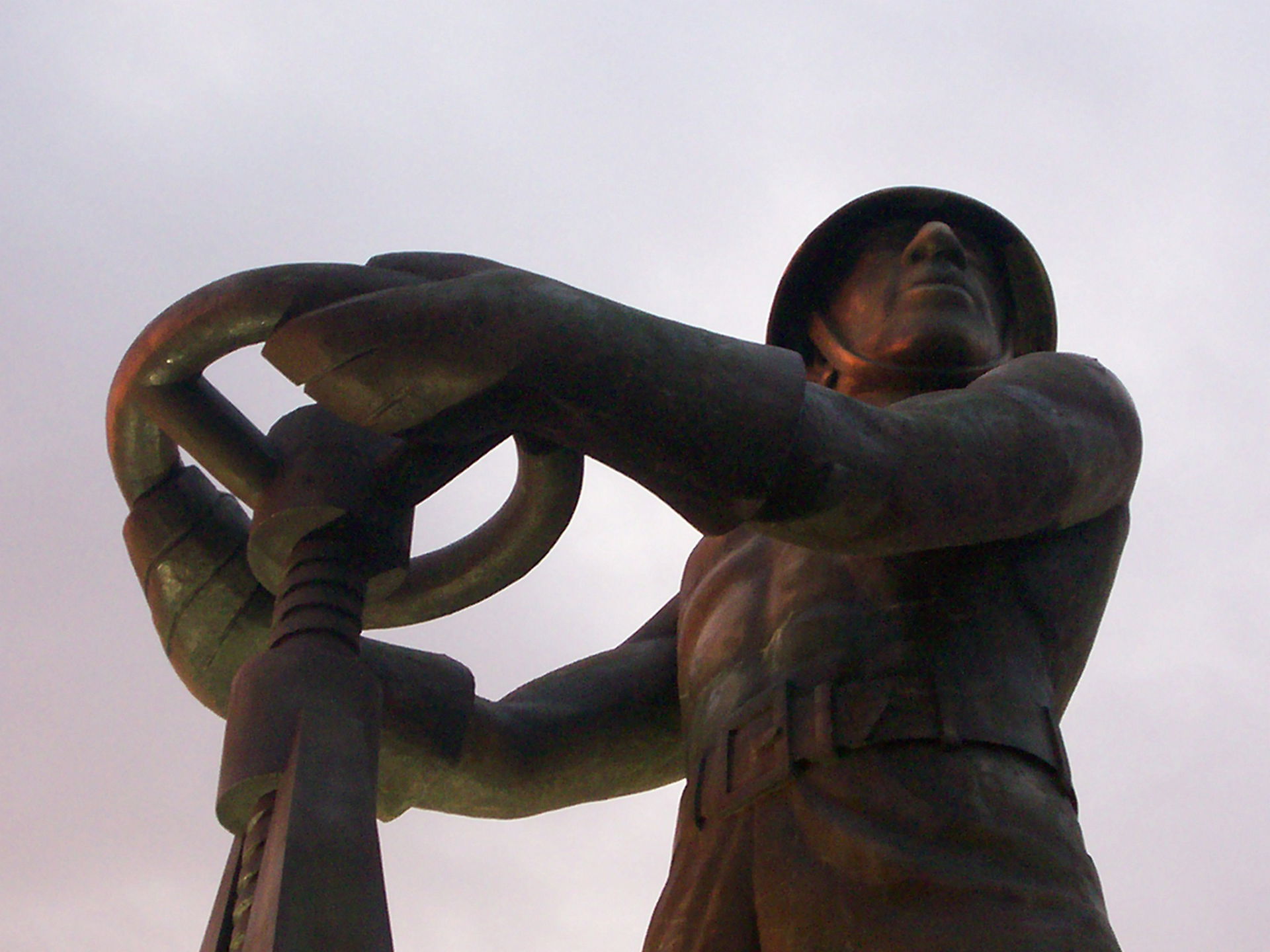 Monumento al Obrero Petrolero (Caleta Olivia).
