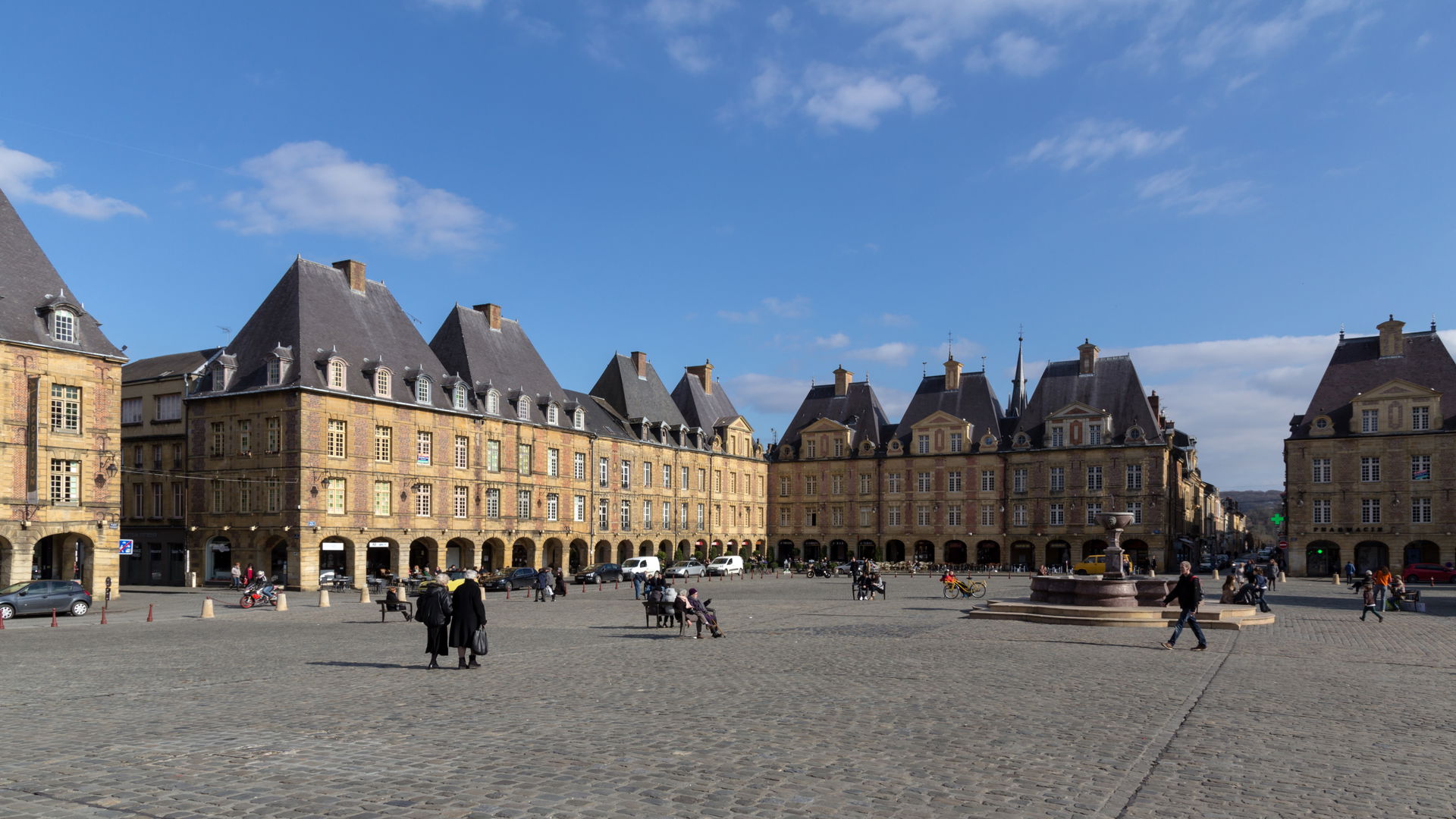 Place Ducale, Charleville, Charleville-Mézières, France