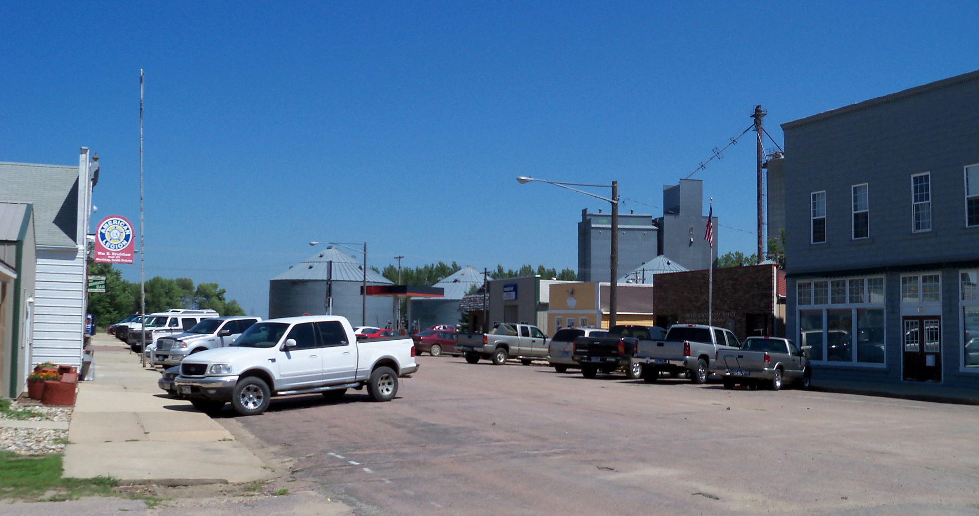 Downtown Worthing, South Dakota, USA.