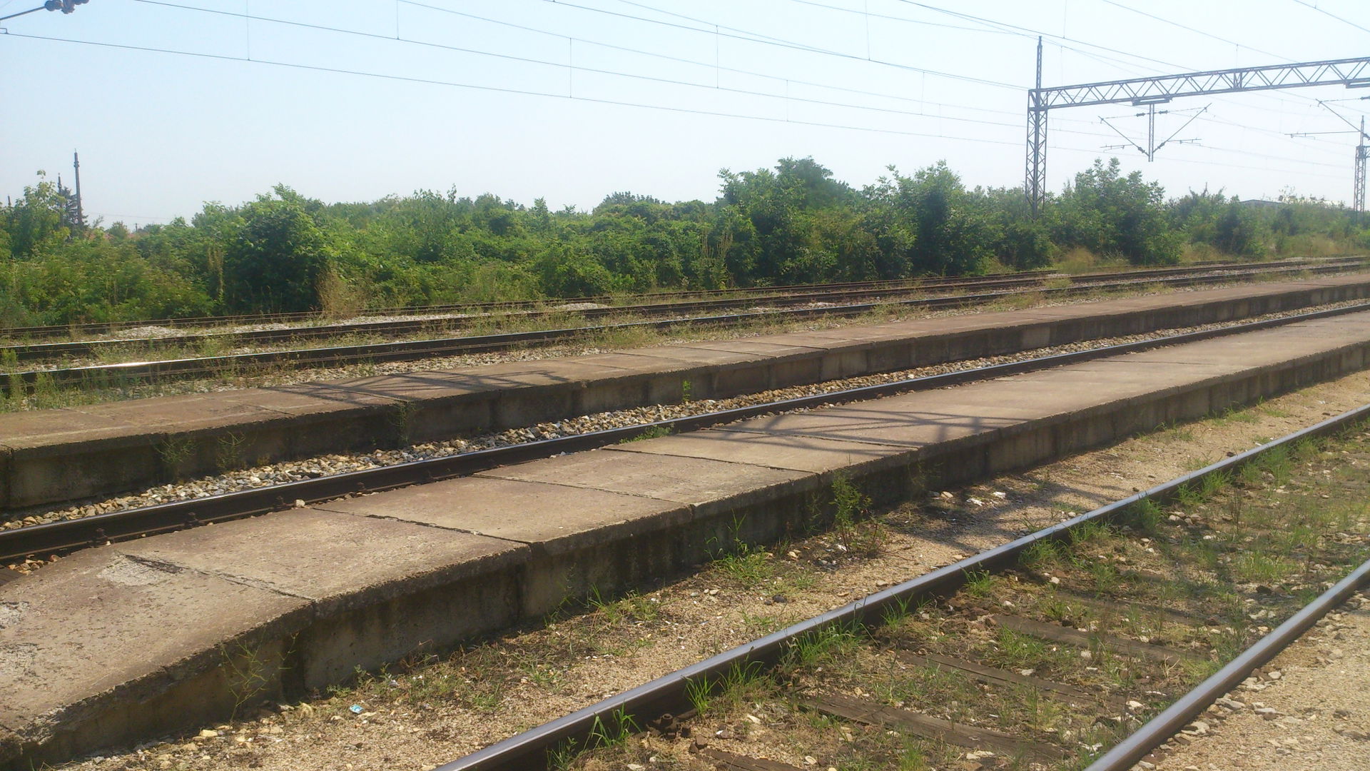 Inđija railway station