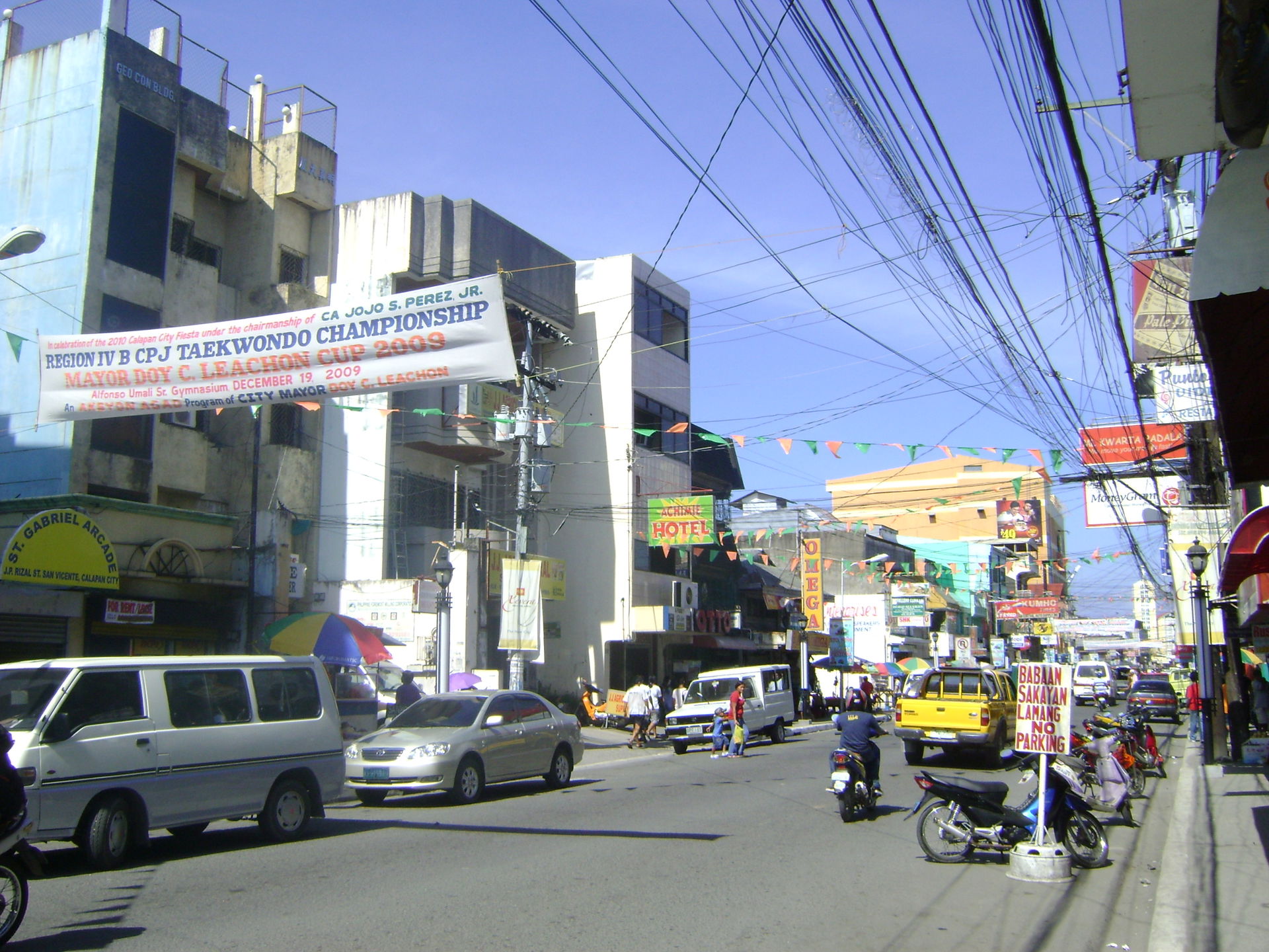 The busy J.P. Rizal Avenue in Barangay San Vicente is Calapan C…