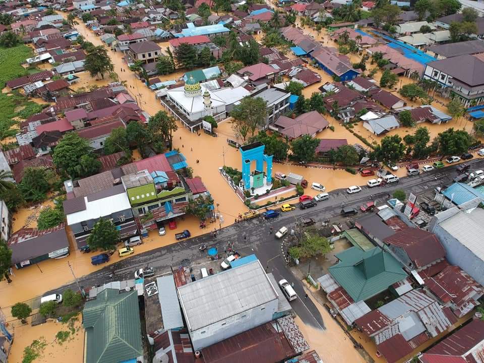 Keadaan Kota Barabai, Kabupaten Hulu Sungai Tengah saat dilanda…