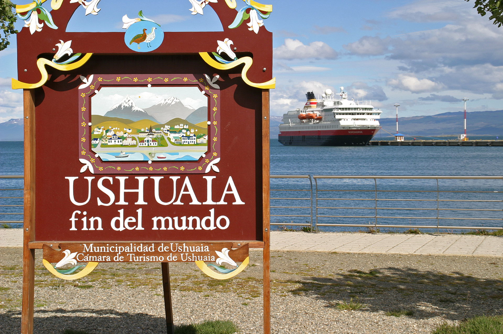 Ushuaia: The Argentine city of about 65,000 inhabitants is loca…