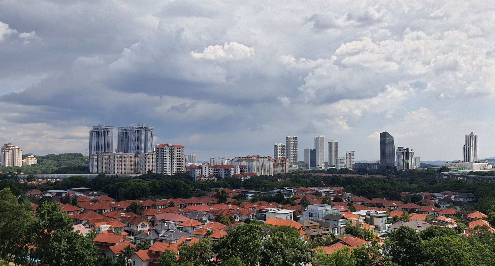 A panoramic view of Kota Damansara facing southwest, taken in 2…