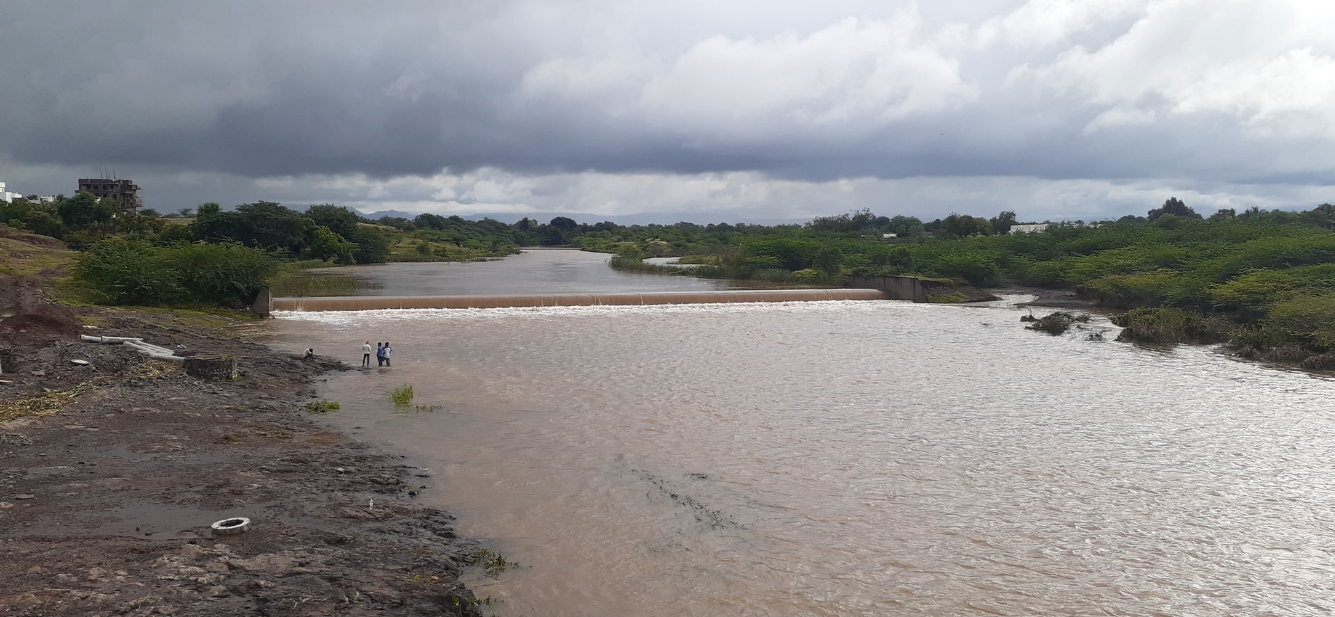 Photo of banganga river flowing near phaltan city
