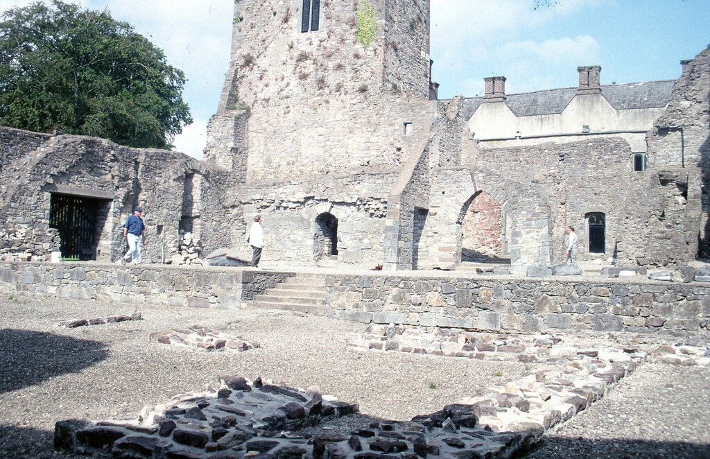 Building by Butler 1309 - Carrick on Suir, County Tipperary