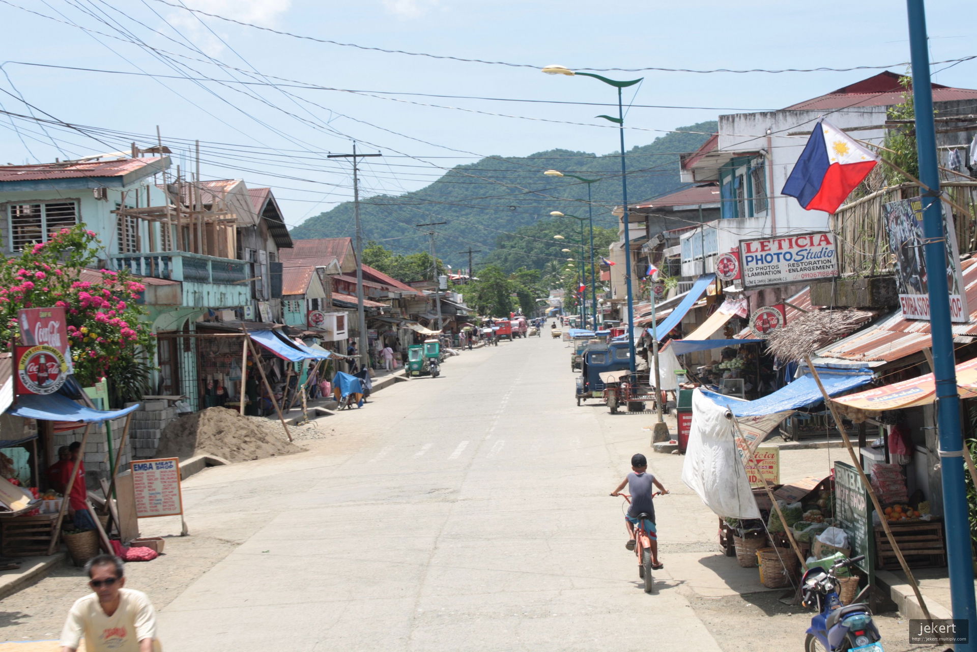 The simple and peaceful town of Caramoan! Camarines Sur, Philip…