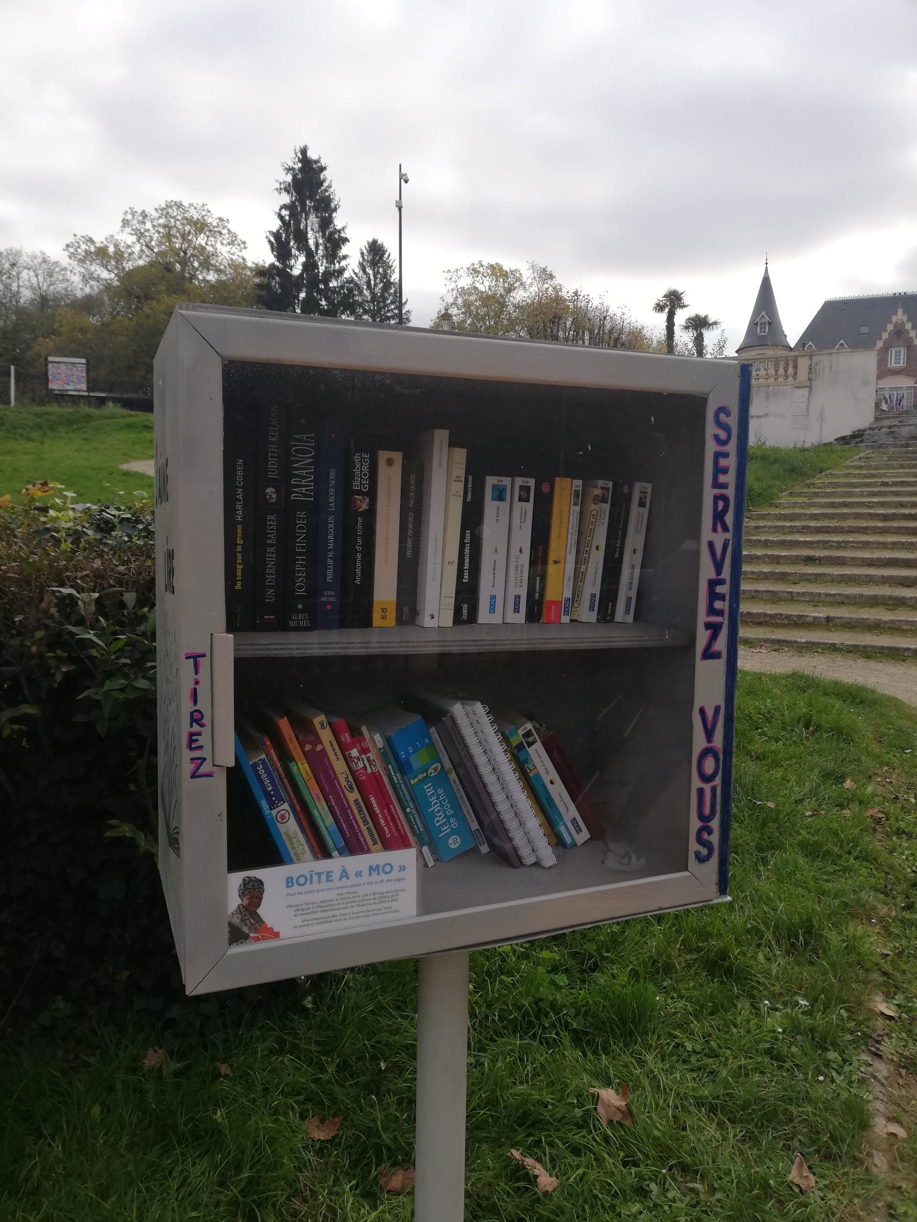 Boîte à livres à Épinay-sous-Sénart