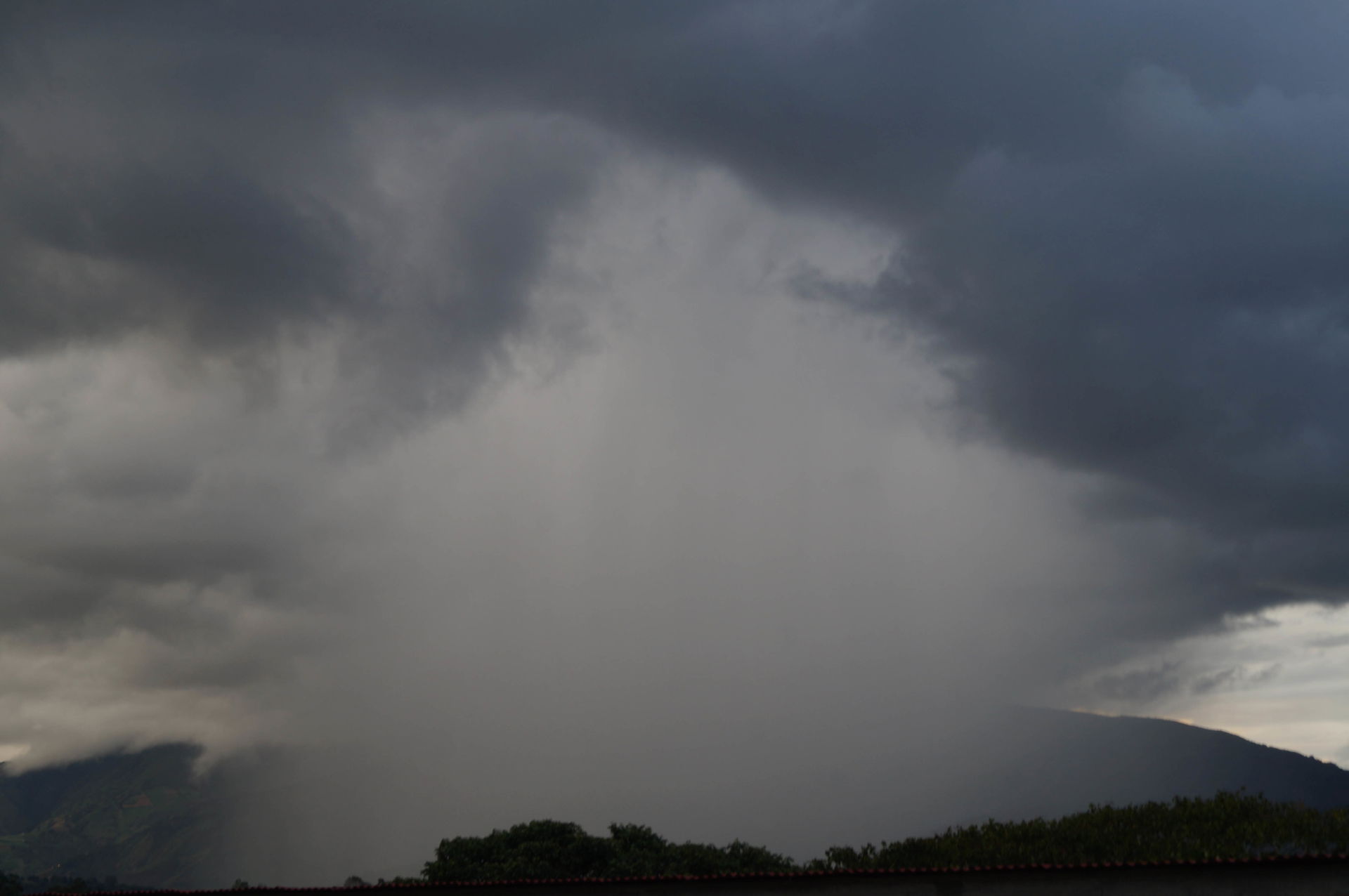 Fuerte lluvia en Boconó. Poblado de Loma Mitimbis