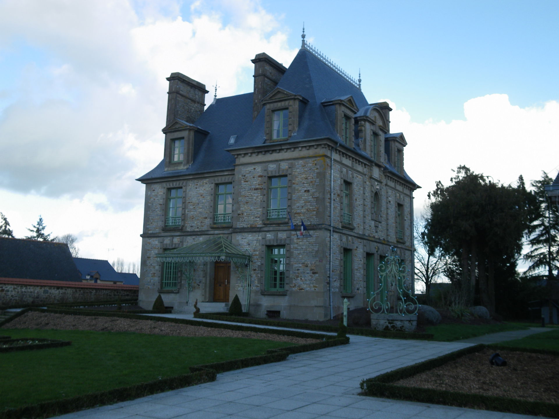 la mairie de bais