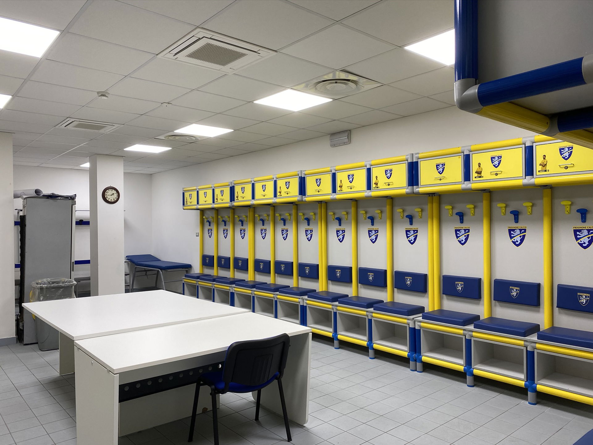 The dressing room of Frosinone Calcio in 2020