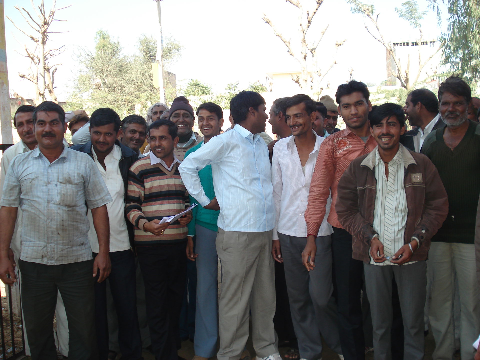 Villagers protested to close the railway fatak @ Nawalgarh