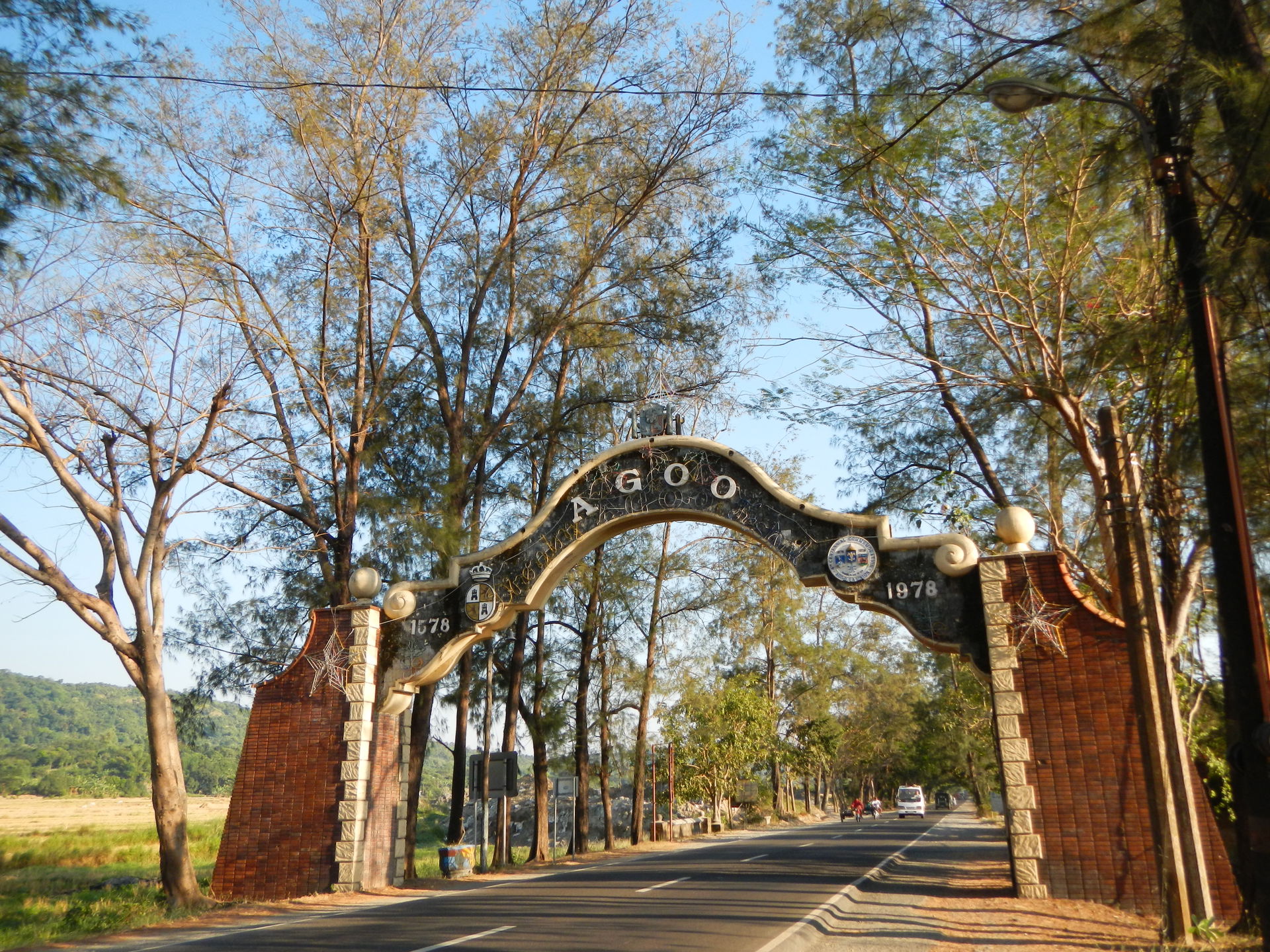 Agoo Welcome Arch (1578) Agoo (Santa Fe) Welcome Arch-border-la…