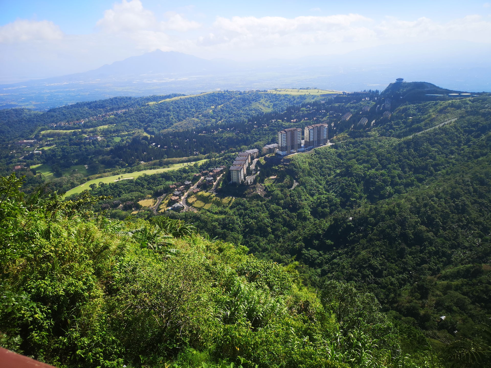 Tagaytay high lands from people's park