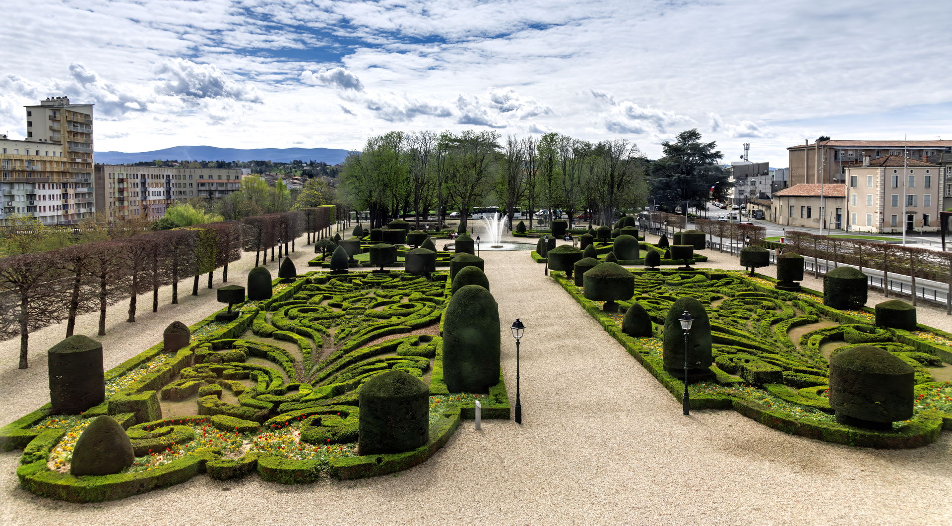 Garden of the Bishopric of Castres seen from the Goya Museum