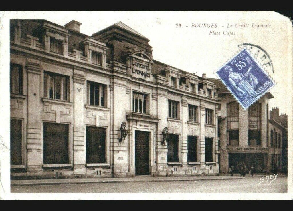Façades principales du Crédit Lyonnais et magasin Conchon Quine…