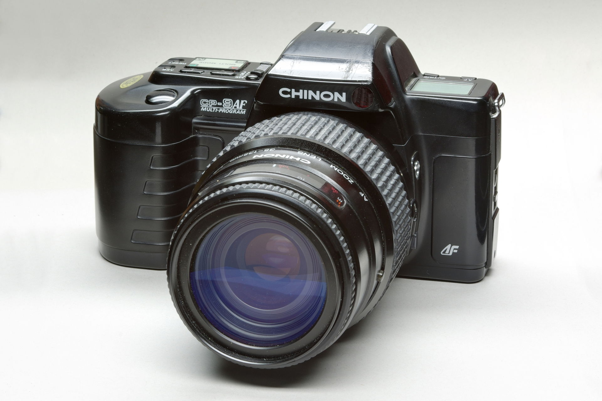 Chinon CP-9 AF mit seltenem 35-135mm Autofocusobjektiv