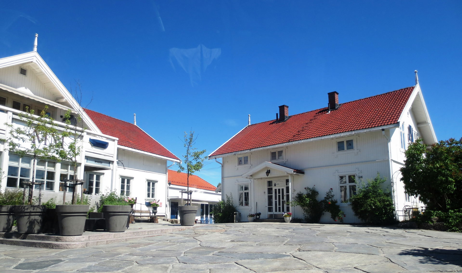 Sentrum av tettstedet Vollen i Asker, Akershus fylke.