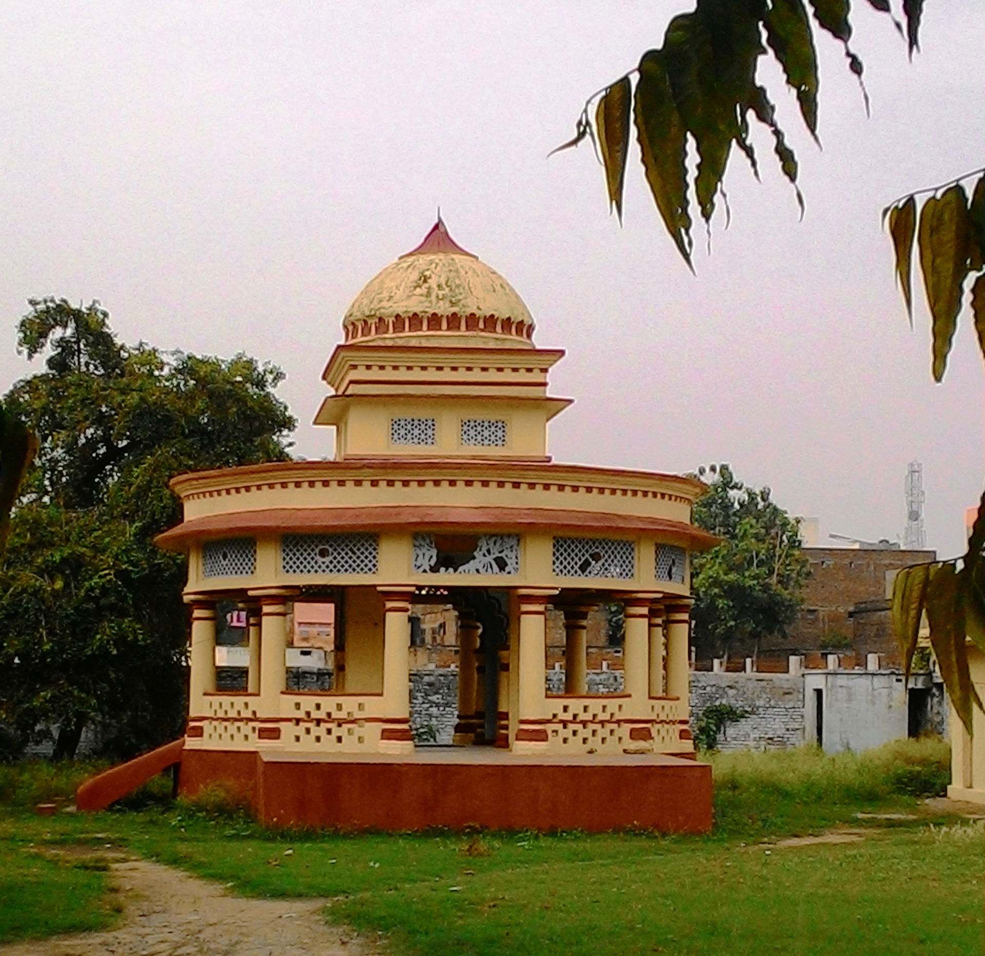 This is Arya Samaj Temple. Station Road, Padrauna, Kushinagar.
…