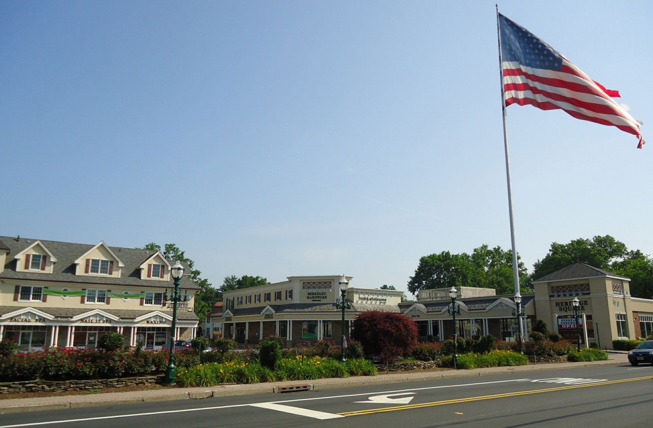 A scene in Berkeley Heights, New Jersey. Heritage Square Shoppi…