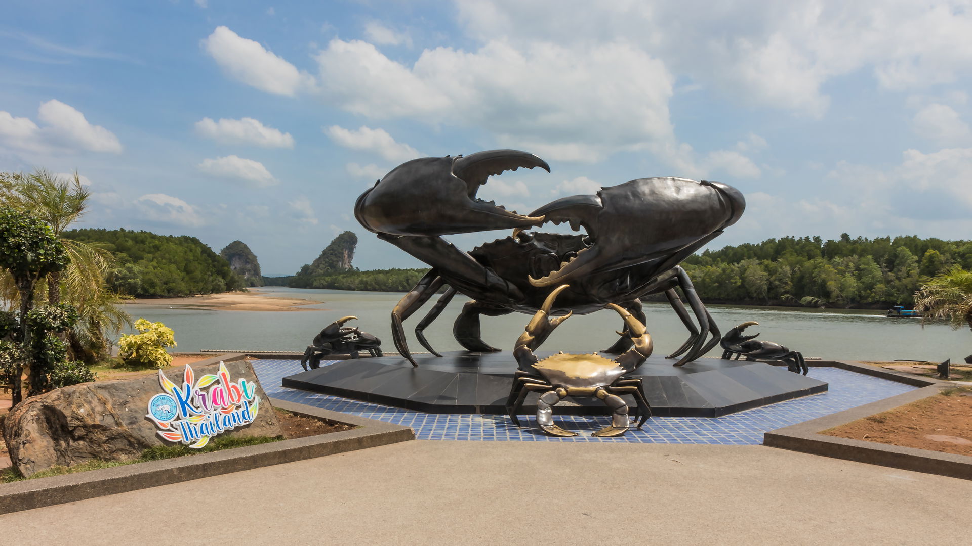 Crab sculpture in Krabi town