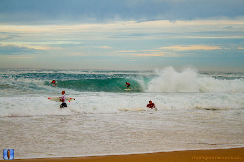Surf in Soorts-Hossegor for the Quiksilver Pro France surf comp…
