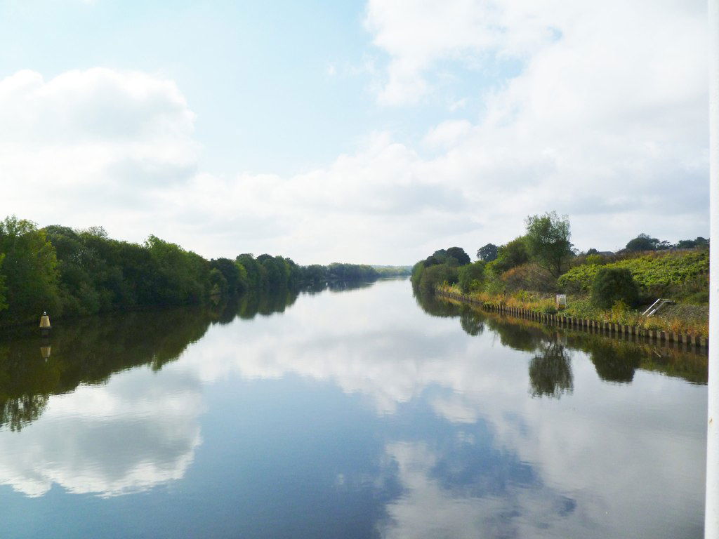 Warburton, Manchester Ship Canal