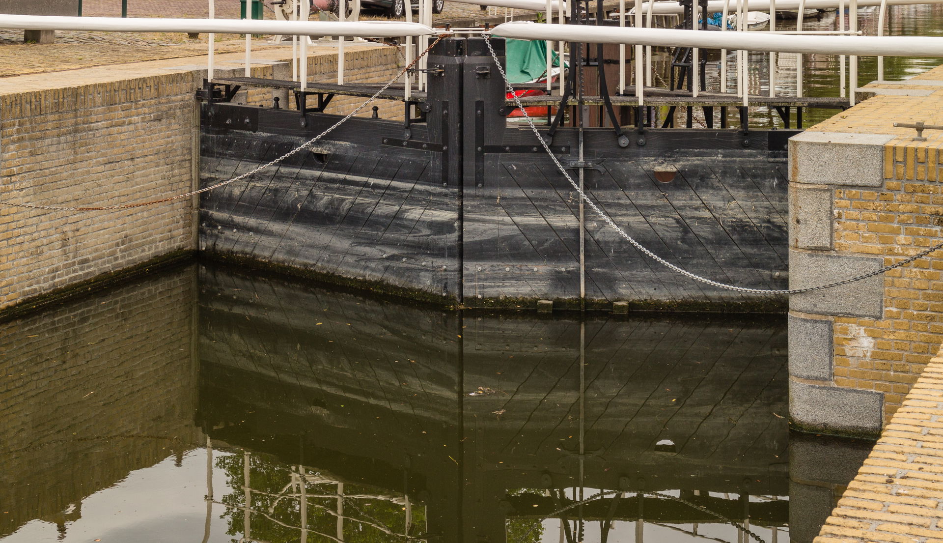 Harlingen. Kleine Sluis between Zuiderhaven and Rozengracht. Ea…
