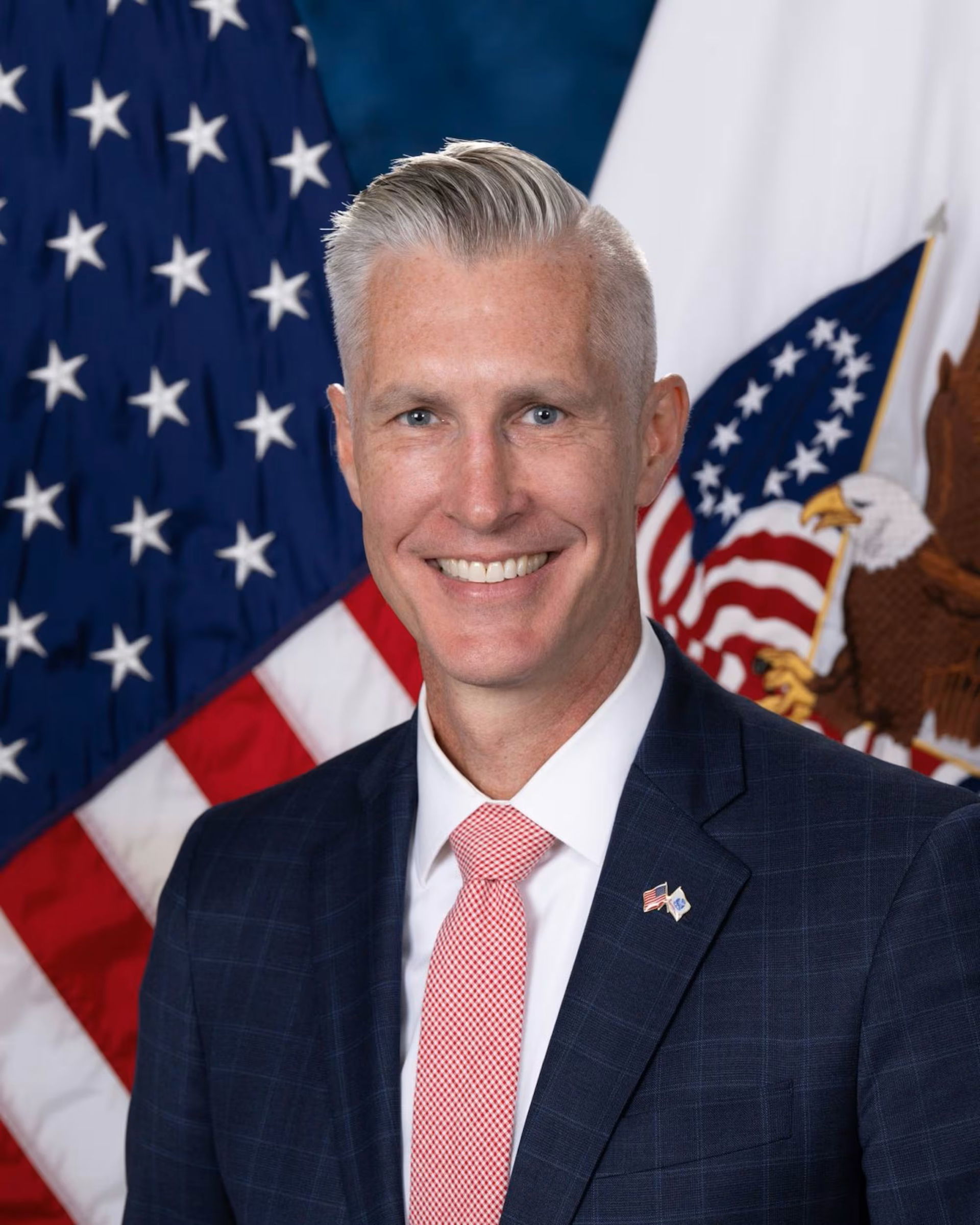 Official Portrait of CFO Richard Topping