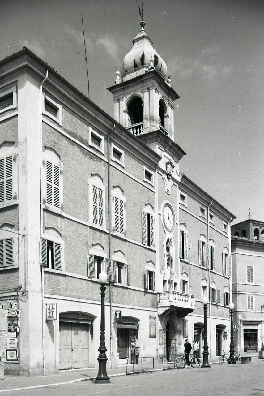 Palazzo municipale di Finale Emilia.