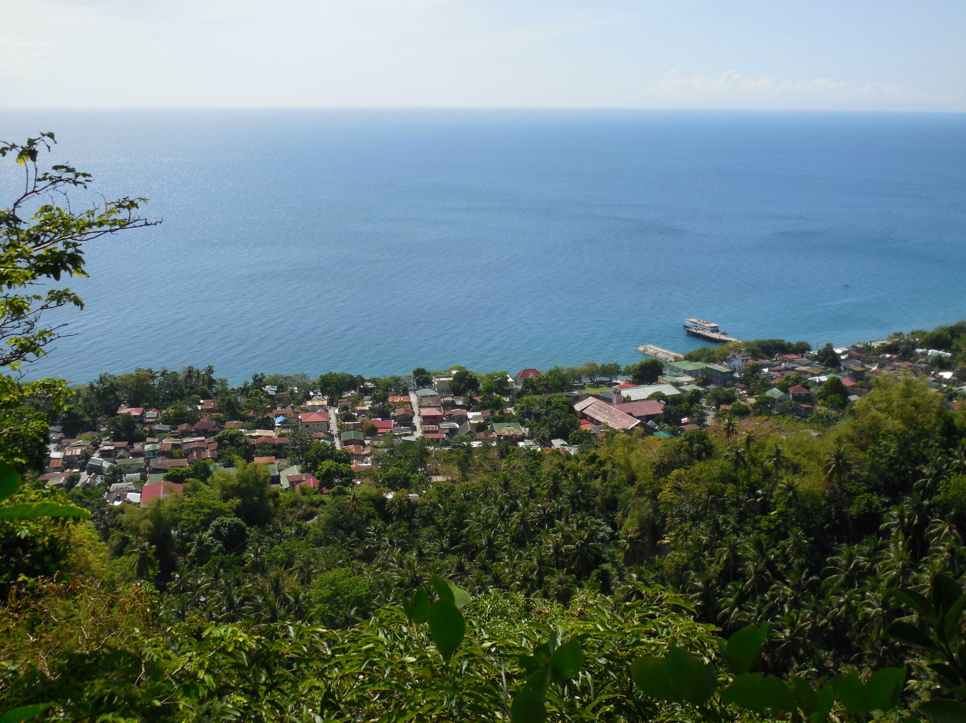 View of Banton, Romblon's Poblacion from Manamyaw Viewdeck at G…